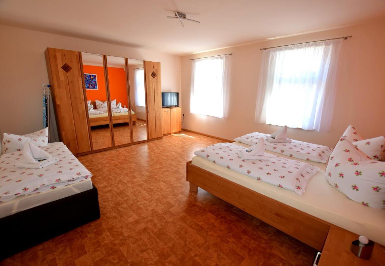 Cosis Ferienwohnung Hohnstein Esterno foto